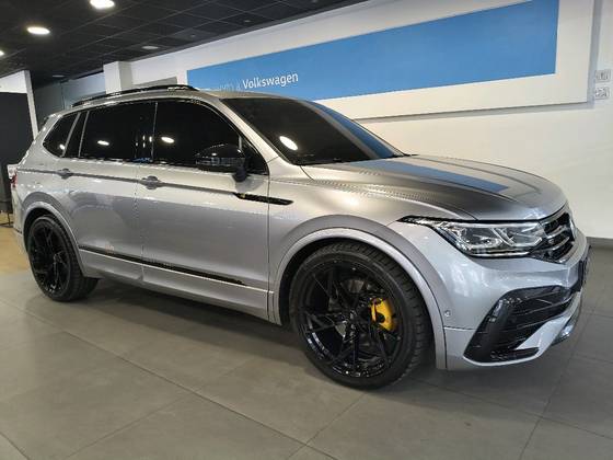 VOLKSWAGEN TIGUAN 2.0 300 TSI GASOLINA ALLSPACE R-LINE AUTOMÁTICO